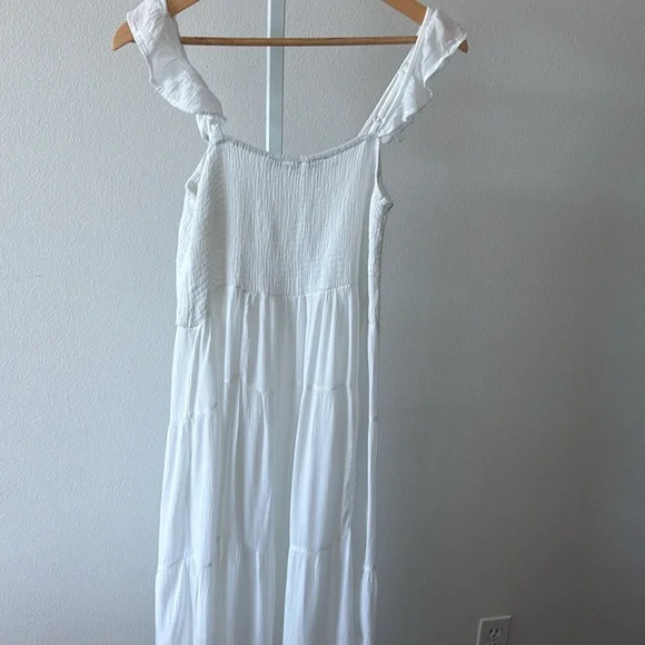 Tiered Dress SZ M White Maxi Beachy Smocked Ruffle Cottagecore Resort Fairycore - Picture 13 of 16